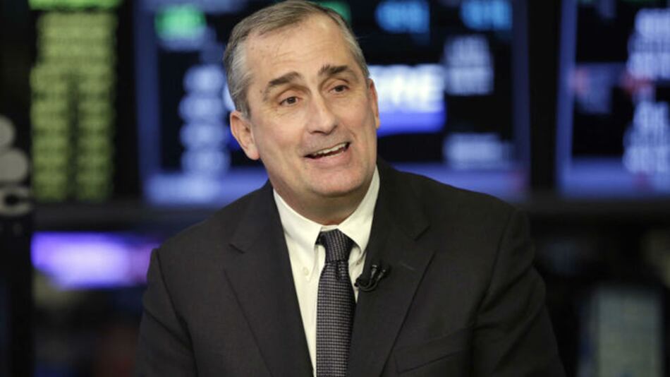 CEO de Intel renuncia tras mantener relación dentro de la empresa