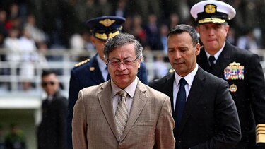 Las duras críticas al gobierno de Petro por la muerte de al menos 15 menores en bombardeos de fuerzas militares en Colombia