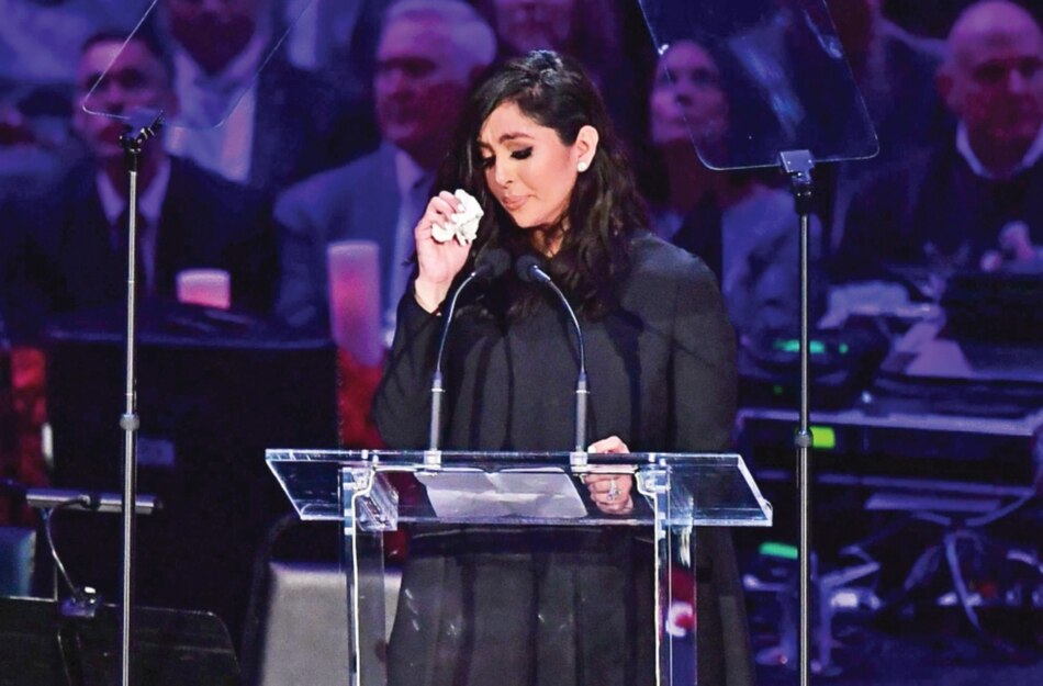 Viuda de Kobe Bryant ‘devastada’ por la sospecha de que policías compartieron fotos de ‘restos humanos’ tras el accidente