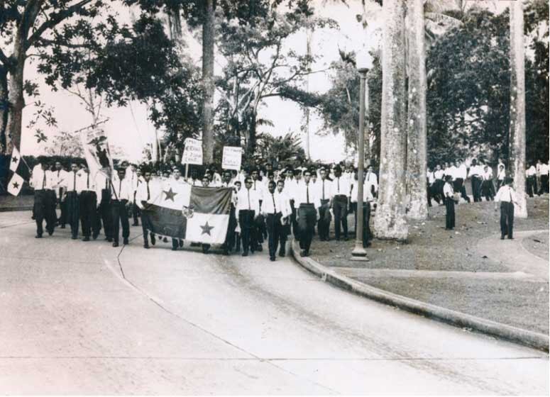 Estudiantes panameños que izaron la bandera en 1964 inspiran a una nación a luchar contra la corrupción