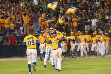 Herrera vence a Los Santos; la final se empató 3-3