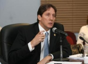 Sáez-Llorens califica como vergonzosa la cifra de citas perdidas por paro