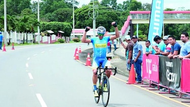 Rojas ganó primera etapa