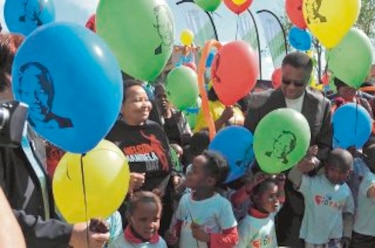 Mandela llega a sus 95 años