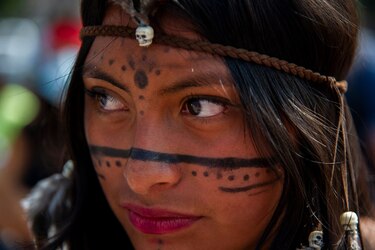 Indígenas mexicanos honran el último día soberano del imperio azteca