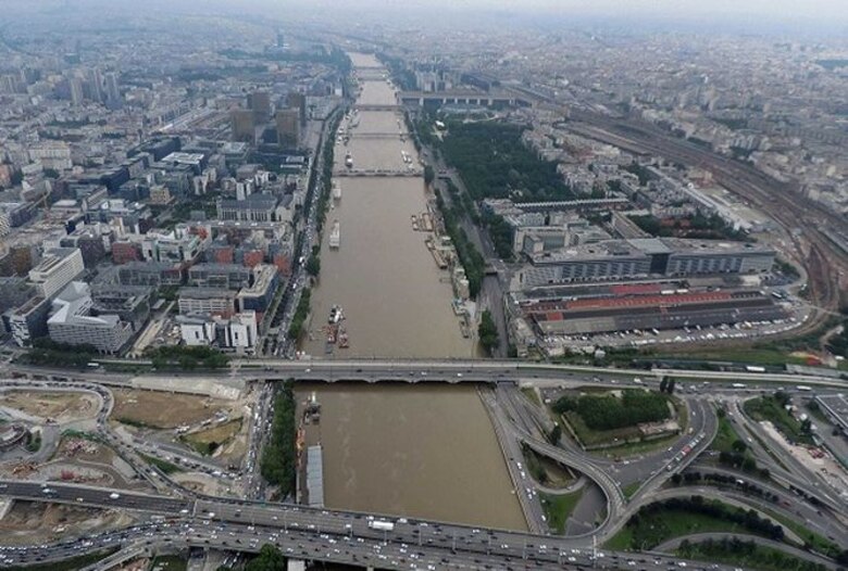 Turismo en Francia enfrenta inundaciones y otros desafíos