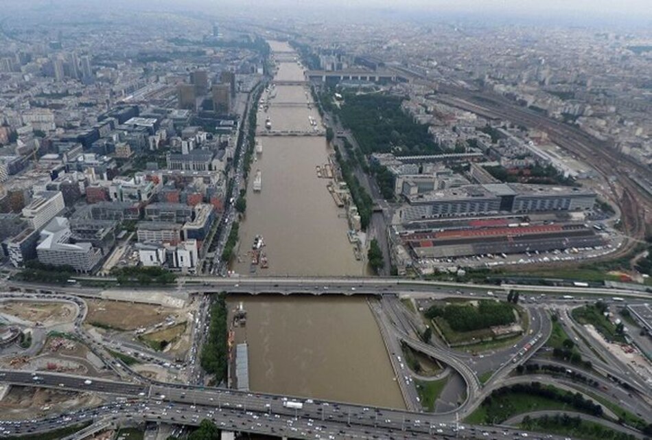 Turismo en Francia enfrenta inundaciones y otros desafíos