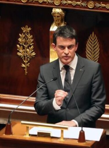 Francia aprueba continuar los bombardeos en Irak