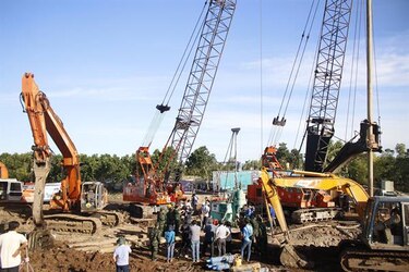 Declaran muerto al niño caído en un hueco de 35 metros de profundidad en Vietnam