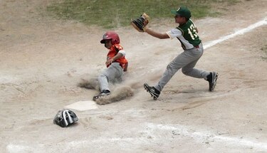 Cinco equipos marcan el paso en el nacional infantil
