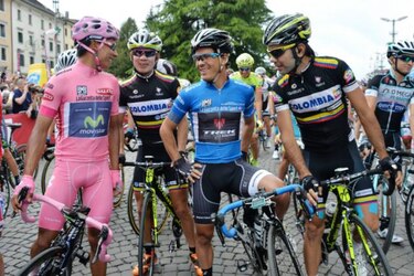 Ciclismo colombiano se apodera del Giro de Italia con triunfo de Arredondo