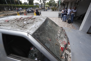 El conflicto marca la campaña electoral colombiana mientras avanzan pesquisas de atentados