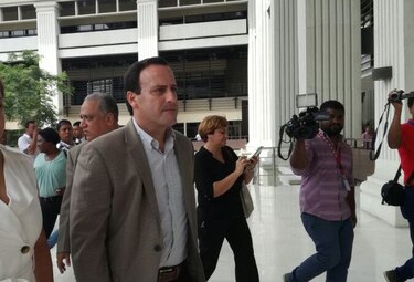 Francolini se notifica en el Tribunal Electoral de solicitud de levantamiento del fuero electoral