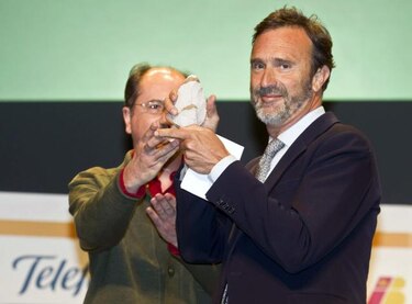 La Fundación del Español Urgente recibe el premio del congreso iRedes