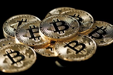 Bitcóin ronda $32,000 después del impulso de Musk, Wood de Ark