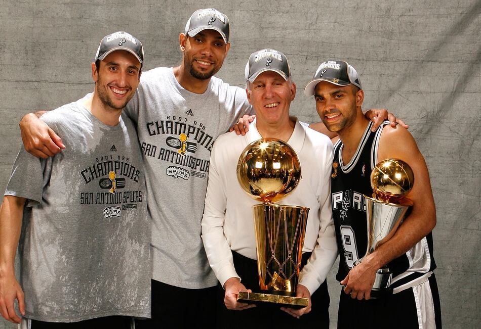 Gregg Popovich deja el banquillo de los Spurs tras 29 temporadas y 5 anillos