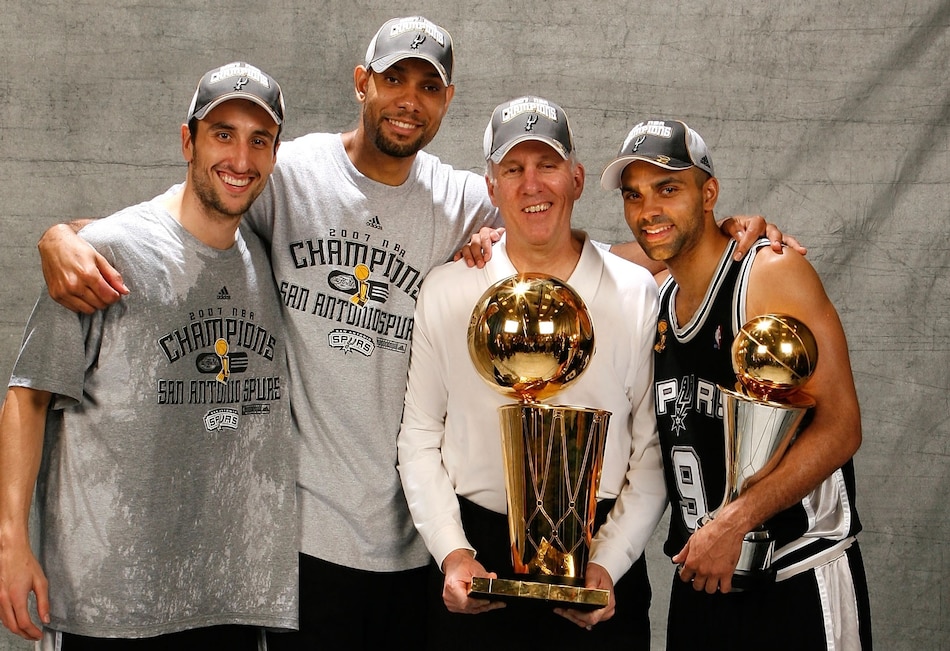 Gregg Popovich deja el banquillo de los Spurs tras 29 temporadas y 5 anillos