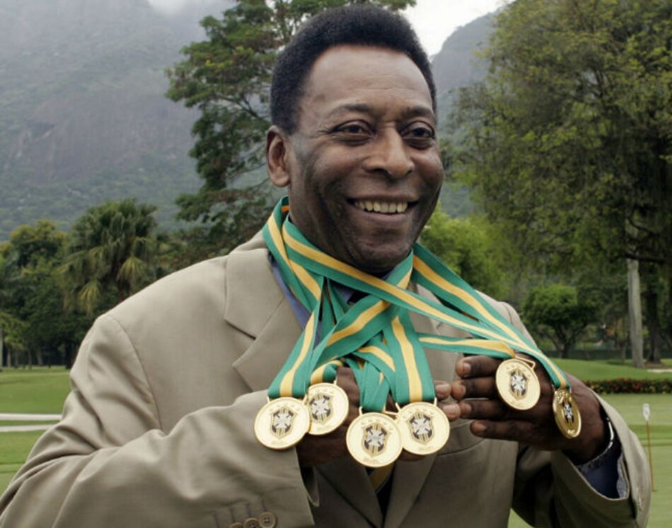 Pelé celebra sus 75 años inspirando a nuevas generaciones