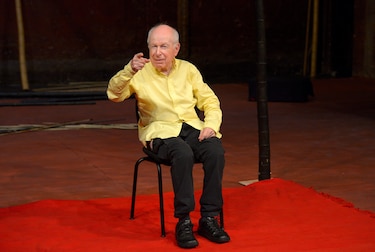 Fallece a los 97 años el británico Peter Brook, leyenda del teatro