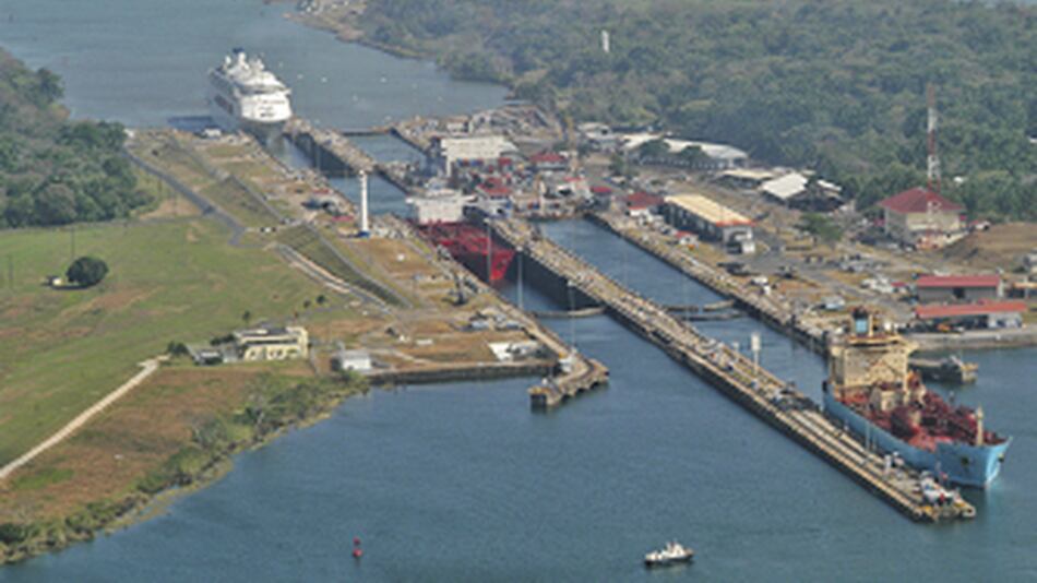 ACP oferta emisión de bonos en EU e Inglaterra