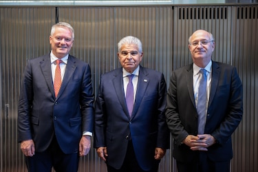 Mulino emplaza a sacar a Panamá de las listas y pide apoyo para ingresar a la OCDE: ‘Somos más que papeles’