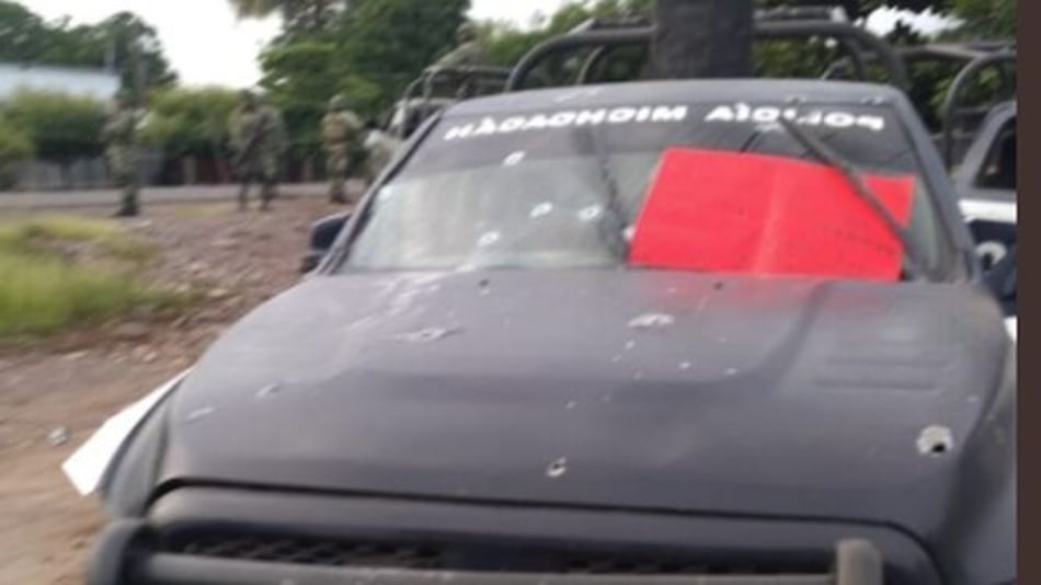 Mueren 14 policías en un ataque en México