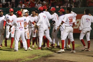 La Leña Roja quiere arder y celebrar en el Rod Carew