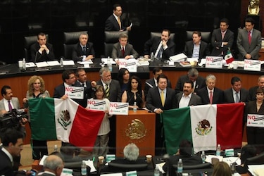 Senado mexicano aprueba histórica reforma energética