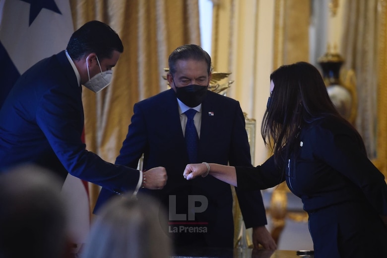 Dos nuevas magistradas de la Corte Suprema toman posesión de sus cargos