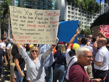Protestan en Miami contra el chef que agasajó a Nicolás Maduro en Turquía