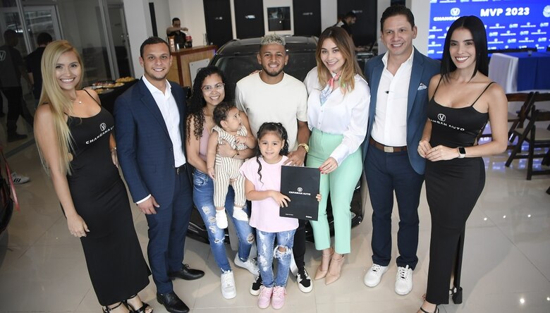 Víctor ‘Lipo’ Ávila ya tiene su auto Changan