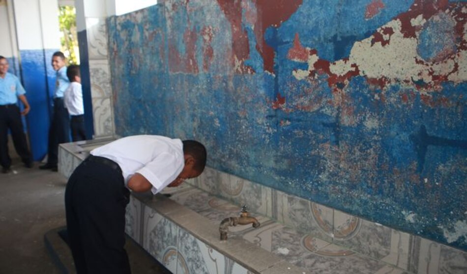 Una semana escolar, con varios traspiés