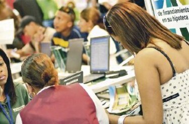 Limitan recargos a tarjetas y cuentas