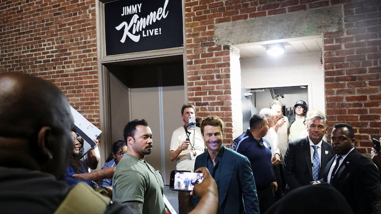 ‘Nunca fue mi intención minimizar el asesinato de un joven’: Jimmy Kimmel defiende la libertad de expresión en su regreso a la TV