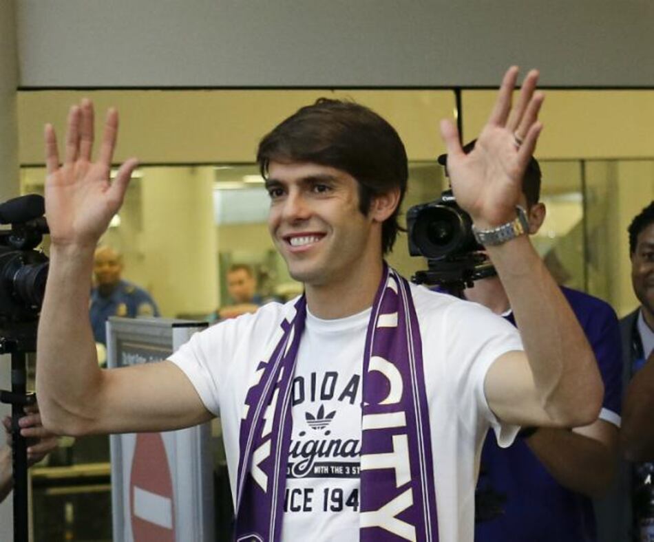 Brasileño Kaká expresa deseos de jugar su cuarto Mundial