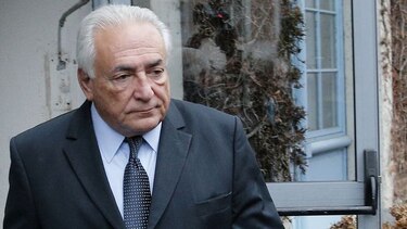 Tribunal absuelve a Dominique Strauss-Kahn de acusaciones de proxenetismo