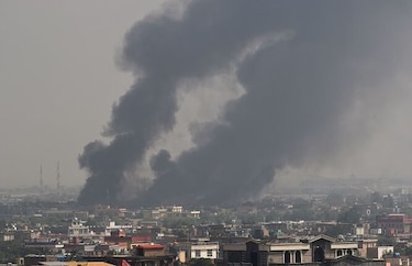 Kabul: al menos 16 muertos por ataque talibán durante visita de emisario de Estados Unidos