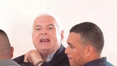 Martinelli presenta tres amparos más