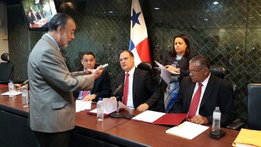 'Apoyaremos la eliminación de la posibilidad del cierre de un medio': Valdés Escoffery