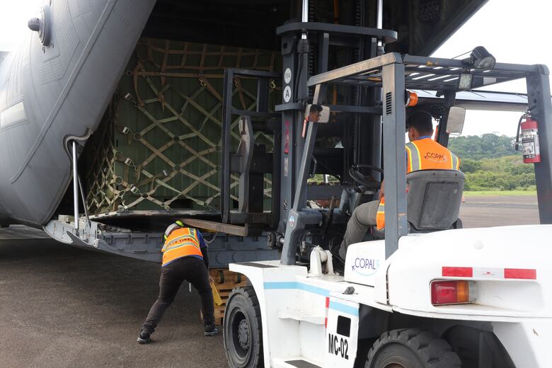 Conozca qué hace un avión Hércules C-130 de la Fuerza Aérea de Estados Unidos en Panamá