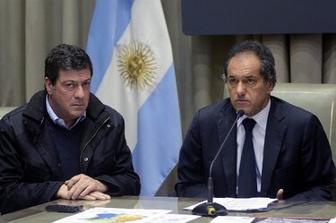 Temporal que afecta a Buenos Aires es usado por los políticos para atacar a Daniel Scioli
