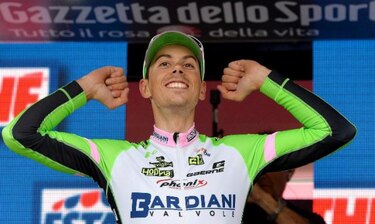 Canola gana etapa, Urán sigue como líder del Giro