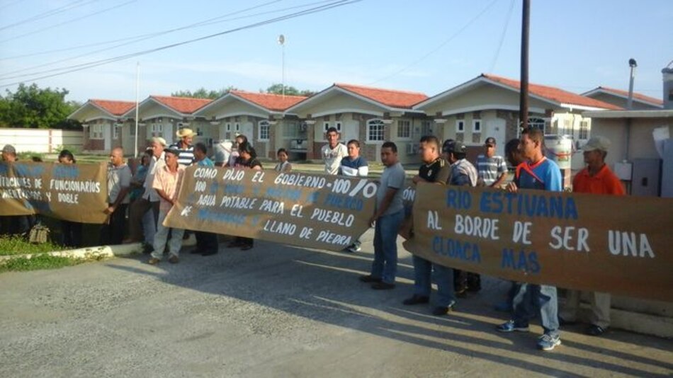 Cierran entrada del Minsa en Los Santos