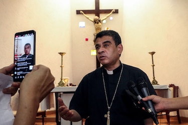 Daniel Ortega quiere ‘acallar’ a la Iglesia en Nicaragua, dice obispo que protesta con ayuno