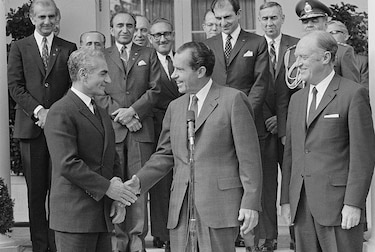 Cómo EE.UU. ayudó a crear el programa nuclear iraní hace más de medio siglo
