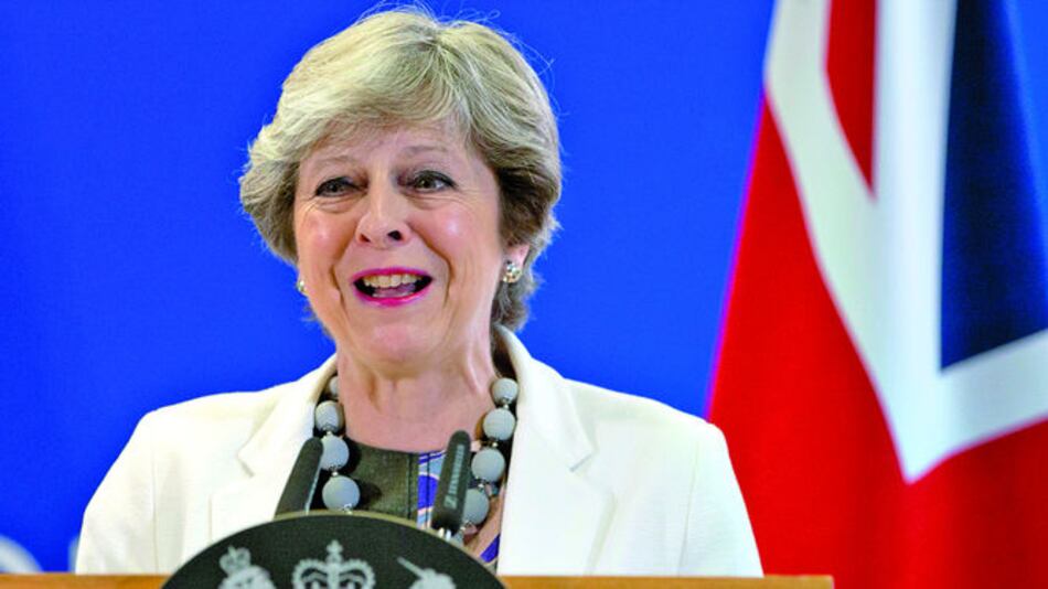 Angela Merkel apunta al Reino Unido