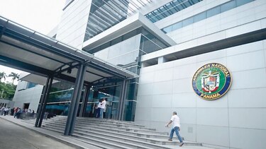 Algunos diputados protagonizan la práctica viajera