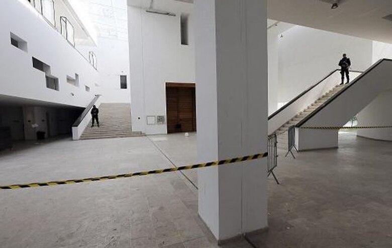 Sobrevivientes de ataque en Túnez, temerosos y desafiantes