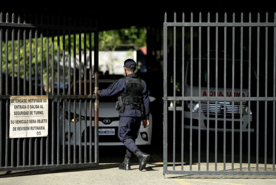 Otorgan medida de casa por cárcel al empresario Roberto Carretero