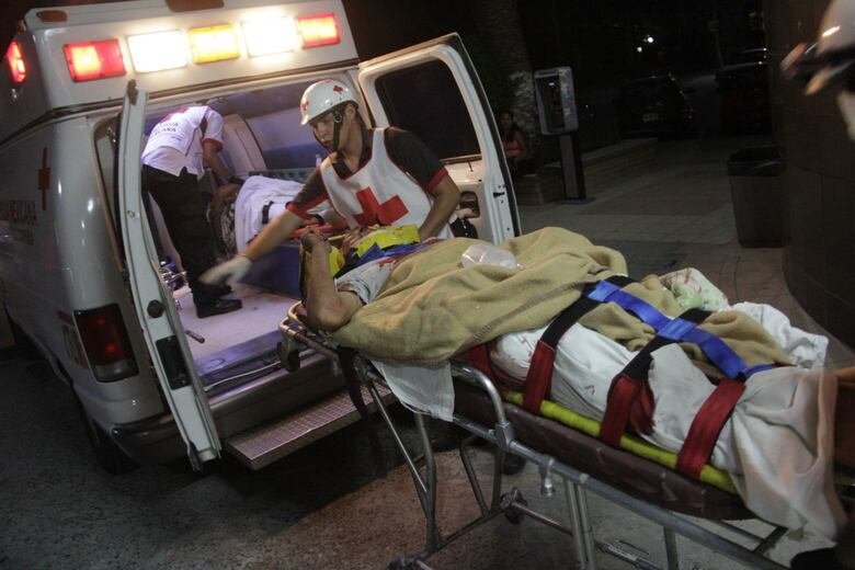 Camión pierde los frenos y atropella a fieles de una procesión en México: 23 muertos